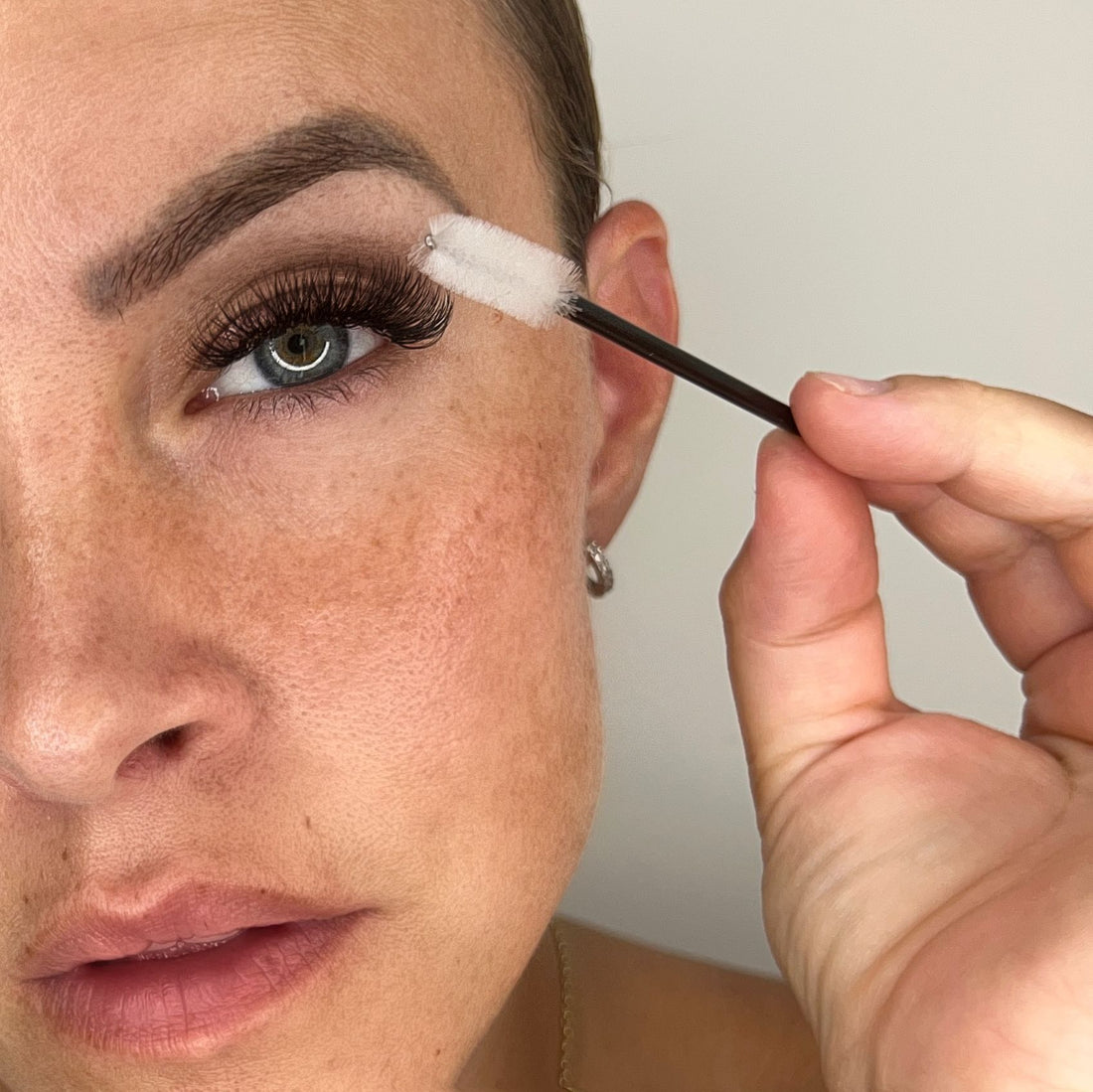 HYBRID LASH EXTENSIONS